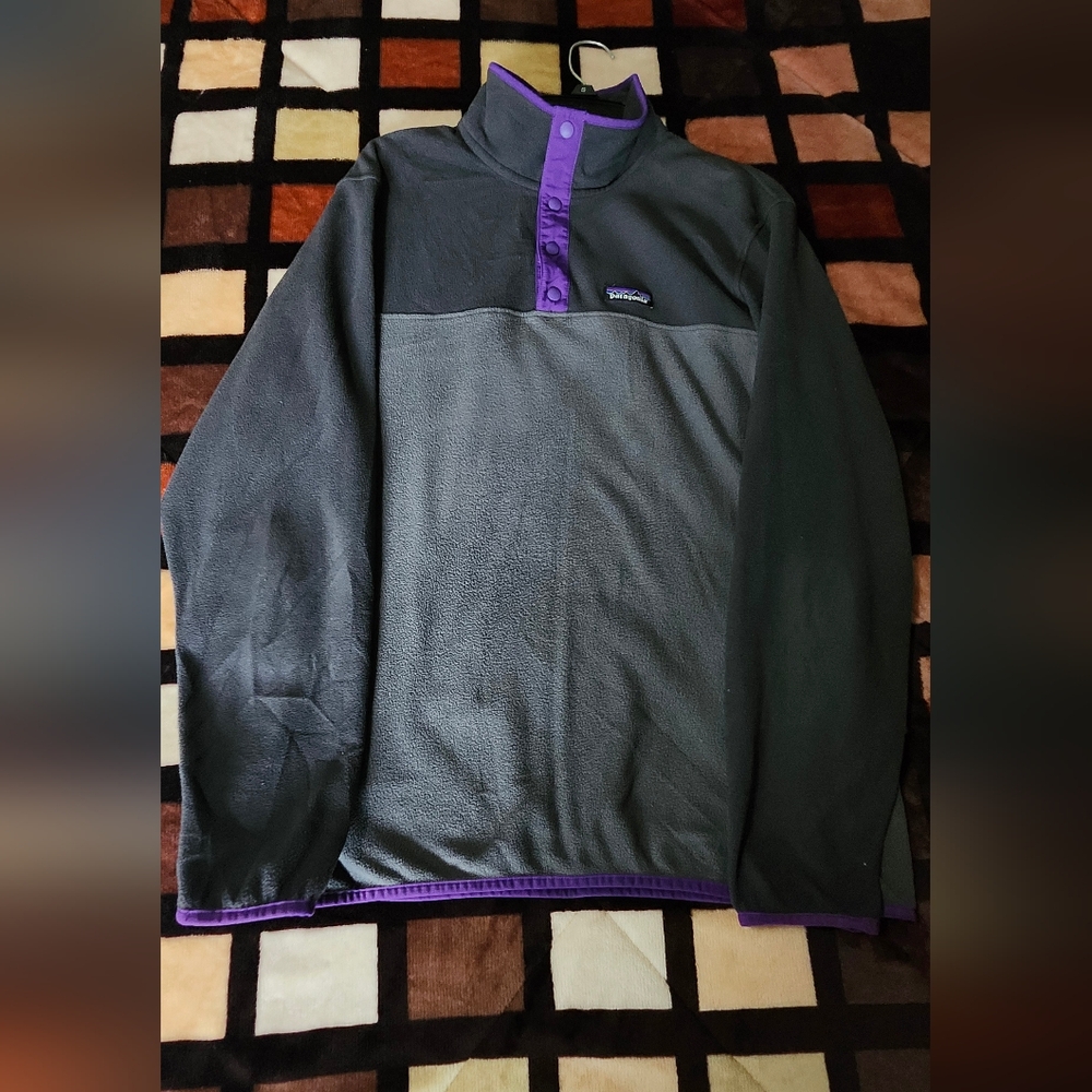 Patagonia Gray and Purple Fleece Pullover